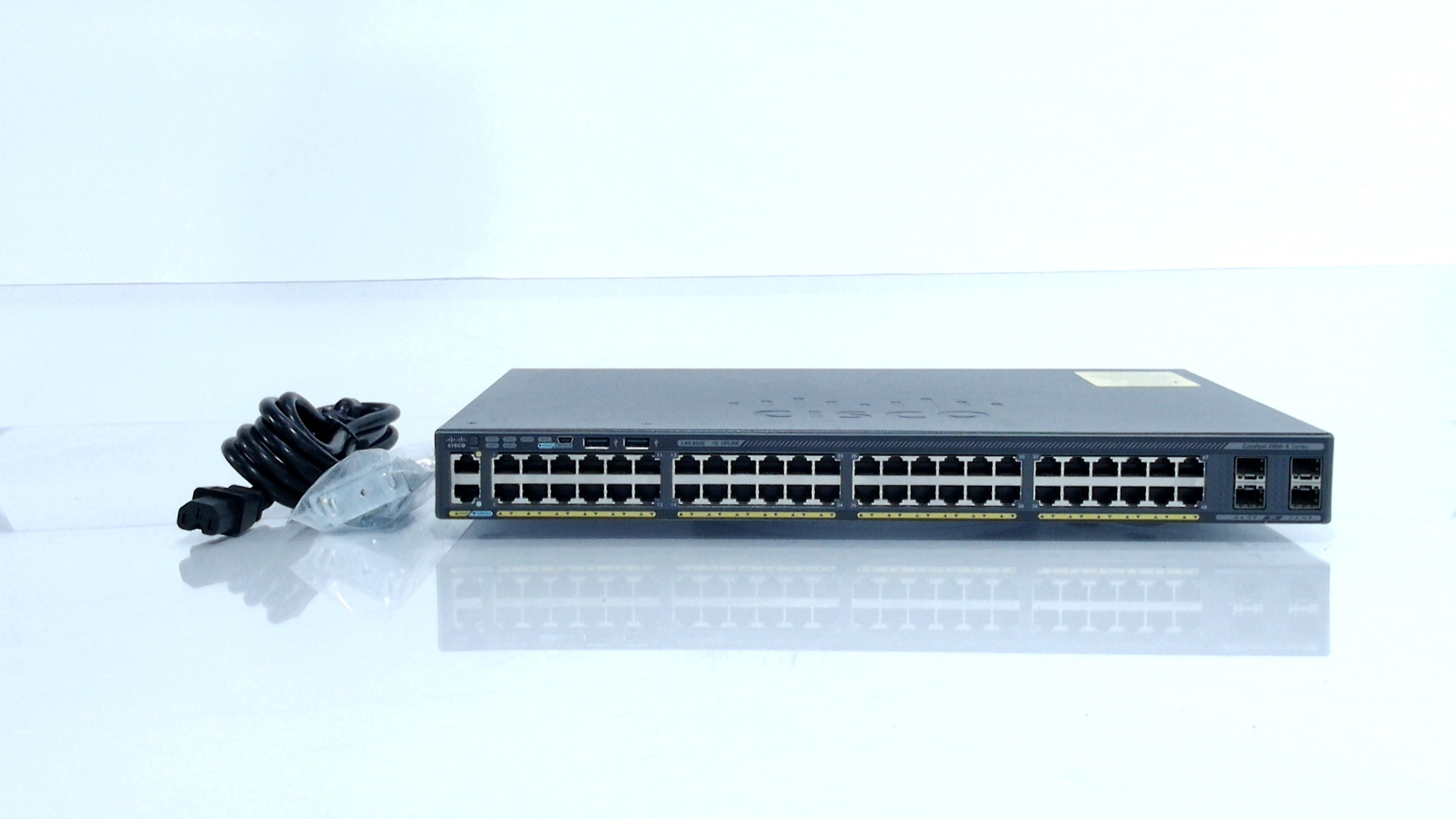 WS-C2960X-48TS-L CISCO 48PT GE + 4PT SFP, LAN BASE